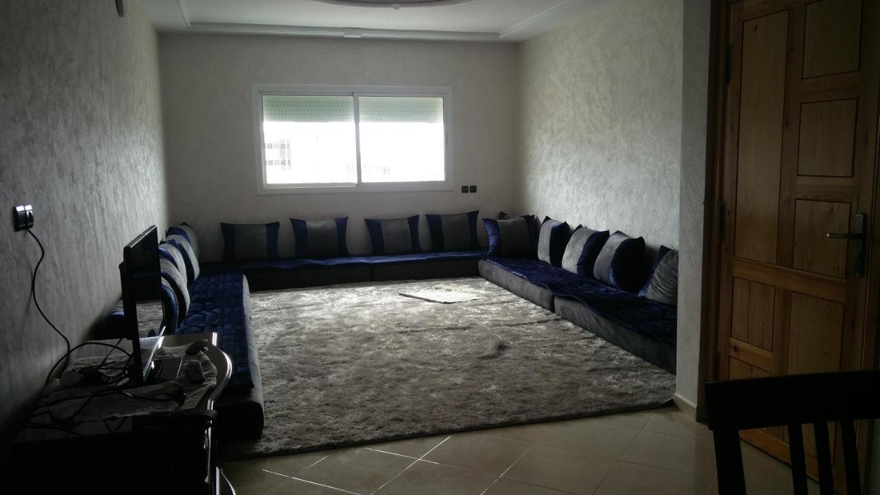 riad les chrifis étape aéroport NAVETTE GRATUITE Fez Exterior foto